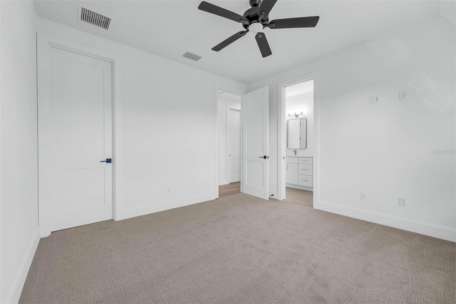 UNIVERSITY HEIGHTS - Residential