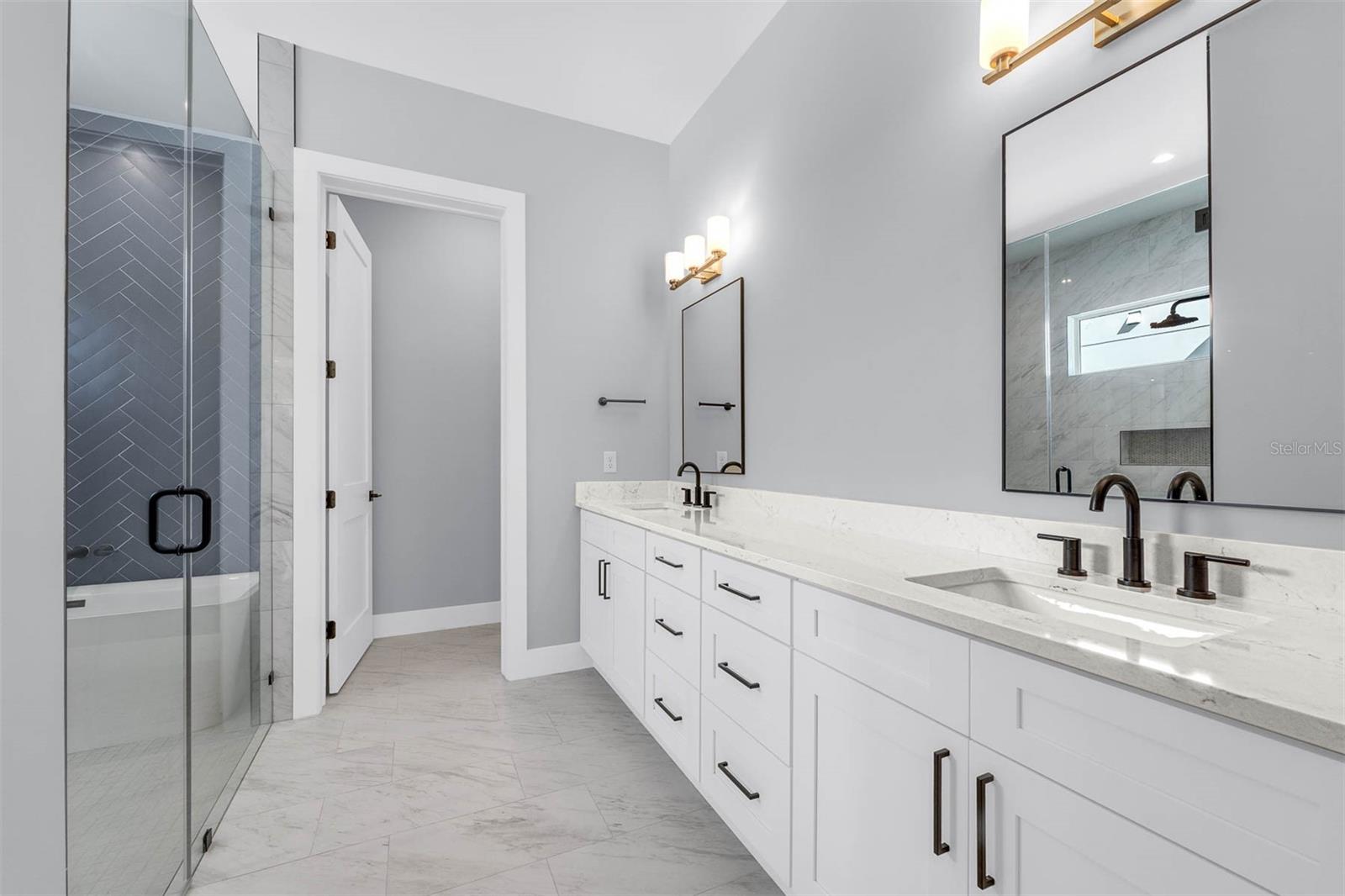 UNIVERSITY HEIGHTS - Residential