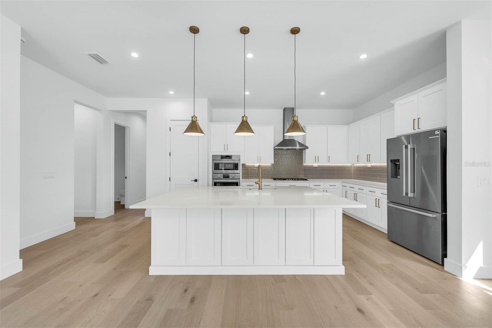 UNIVERSITY HEIGHTS - Residential