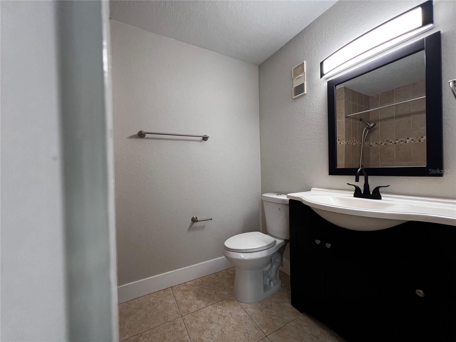 PLANTATION PARK PRIVATE RESIDENCE - Residential Lease