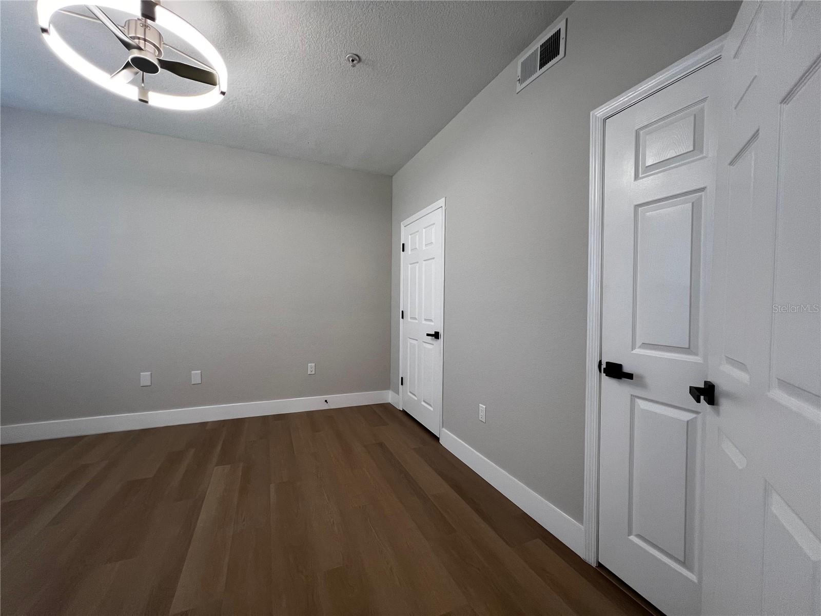 PLANTATION PARK PRIVATE RESIDENCE - Residential Lease