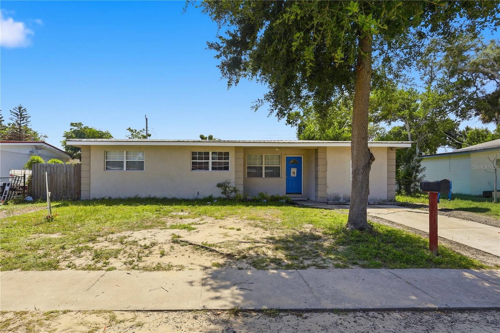 934 LEWIS DRIVE