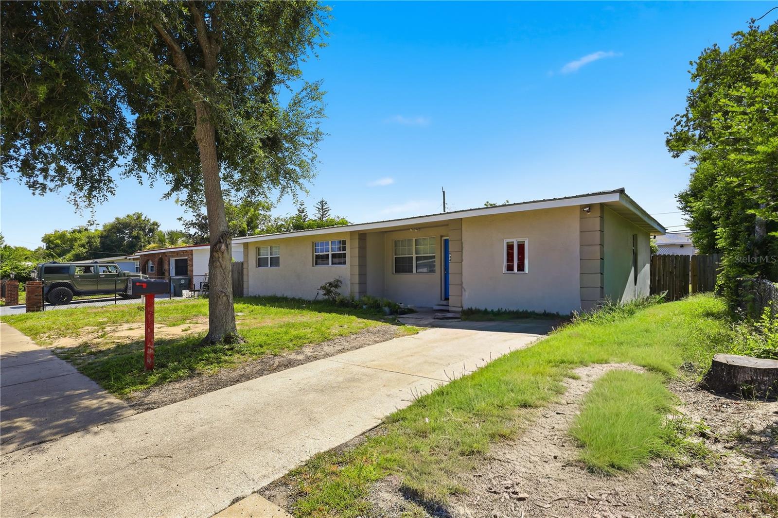 934 LEWIS DRIVE