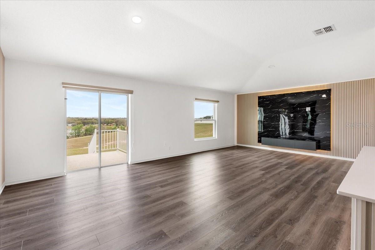 BELLEVUE AT ESTATES - Residential