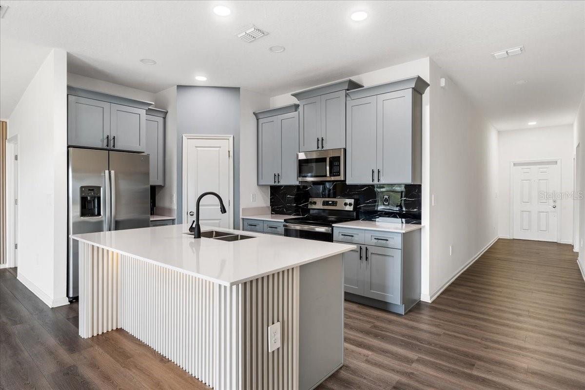 BELLEVUE AT ESTATES - Residential