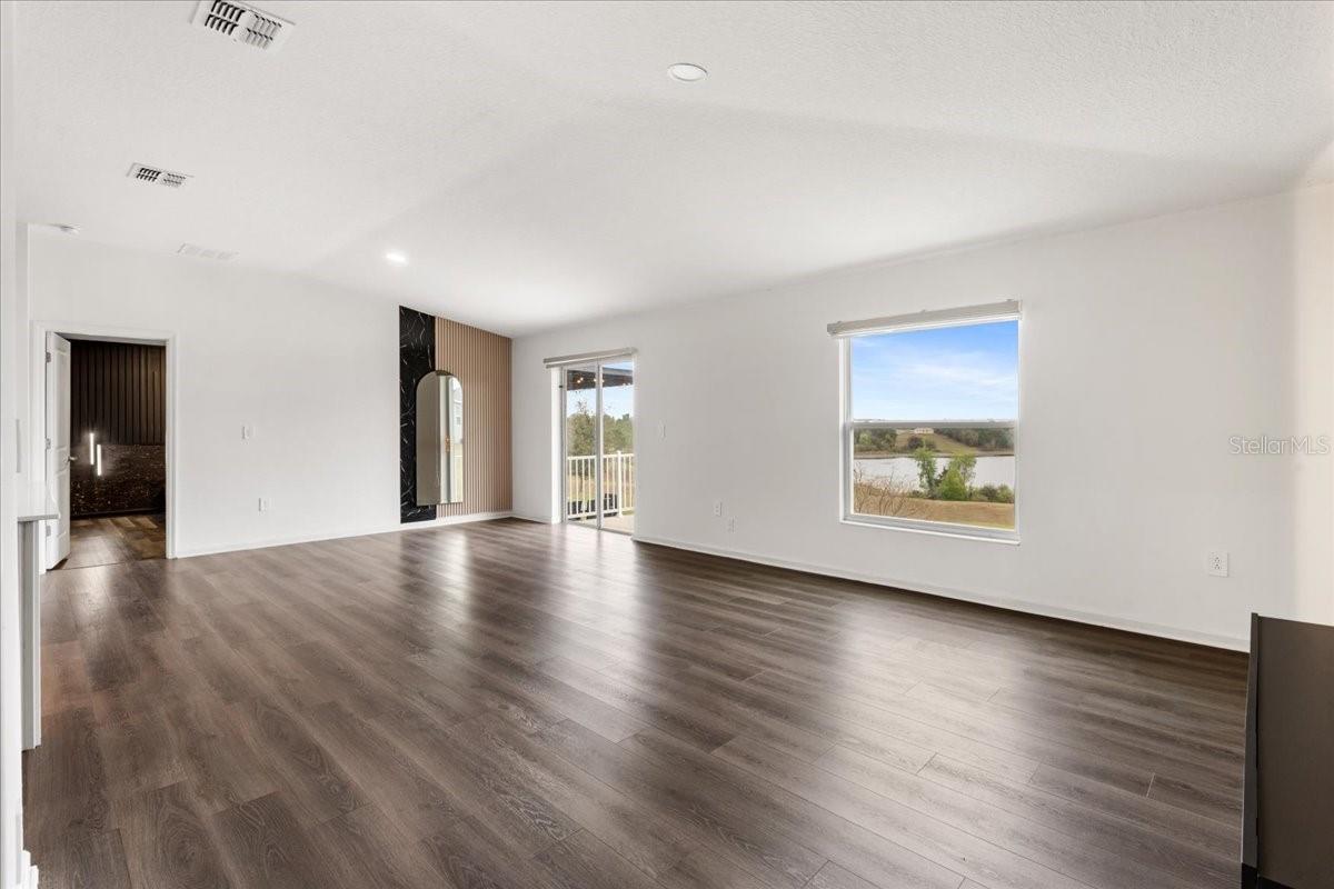 BELLEVUE AT ESTATES - Residential