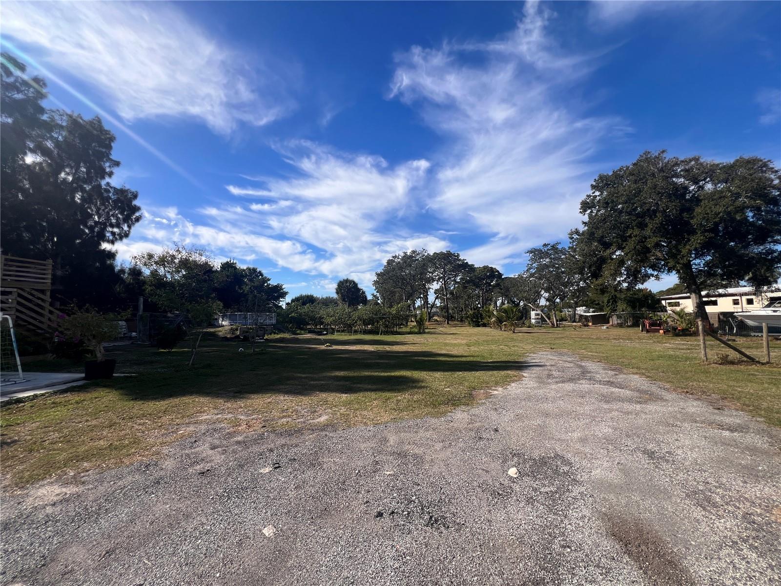 INDIAN RIVER ESTATES VILLAS UNREC PART OF LOT 4 AS - Residential