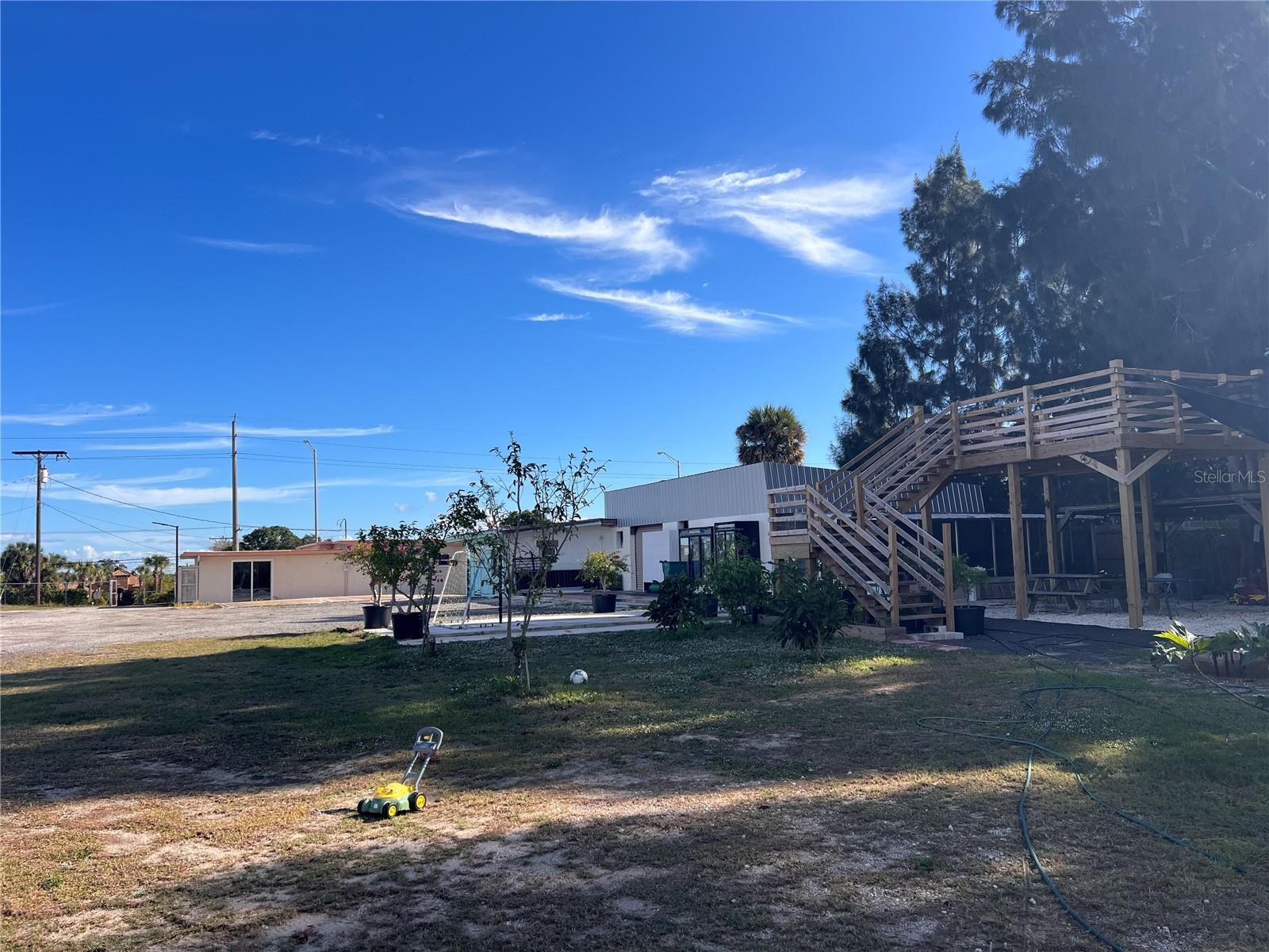 INDIAN RIVER ESTATES VILLAS UNREC PART OF LOT 4 AS - Residential