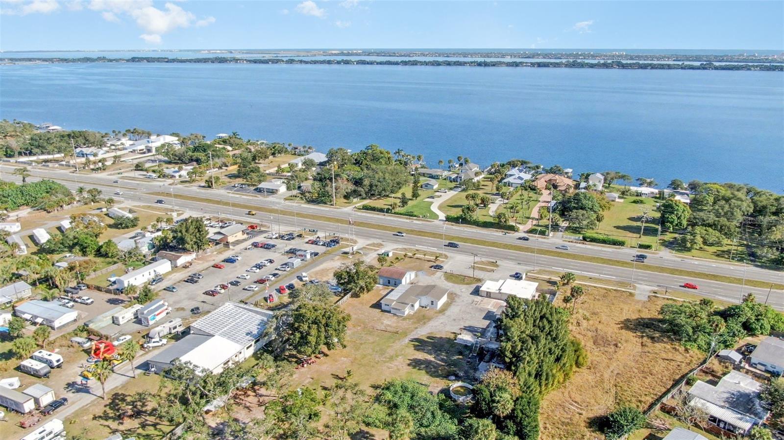 INDIAN RIVER ESTATES VILLAS UNREC PART OF LOT 4 AS - Residential