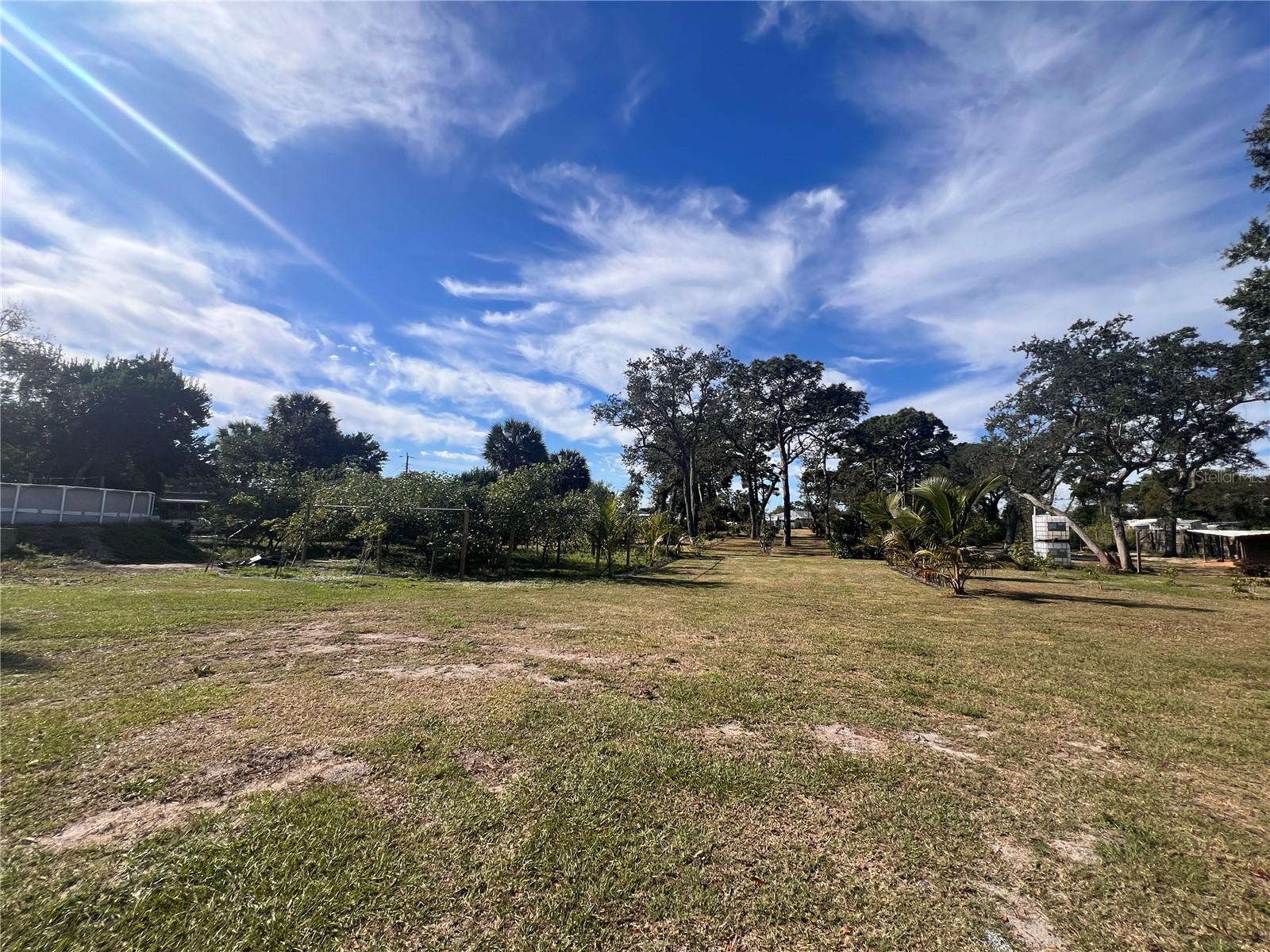 INDIAN RIVER ESTATES VILLAS UNREC PART OF LOT 4 AS - Residential