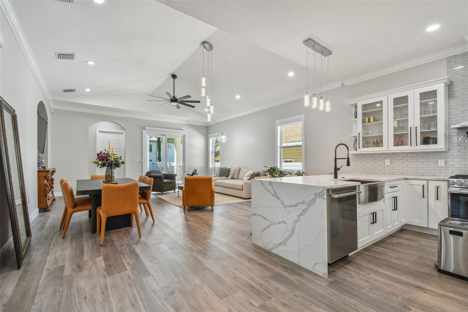 WEST CENTRAL AVE - Residential Lease