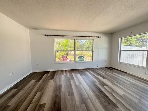 Tiny photo for 121 E Pine St, Howey In The Hills, FL 34737 (MLS # G5112224)