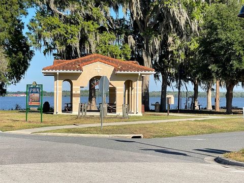 Tiny photo for 121 E Pine St, Howey In The Hills, FL 34737 (MLS # G5112224)