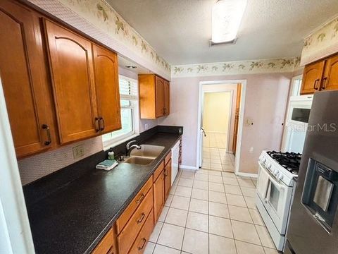 Tiny photo for 121 E Pine St, Howey In The Hills, FL 34737 (MLS # G5112224)