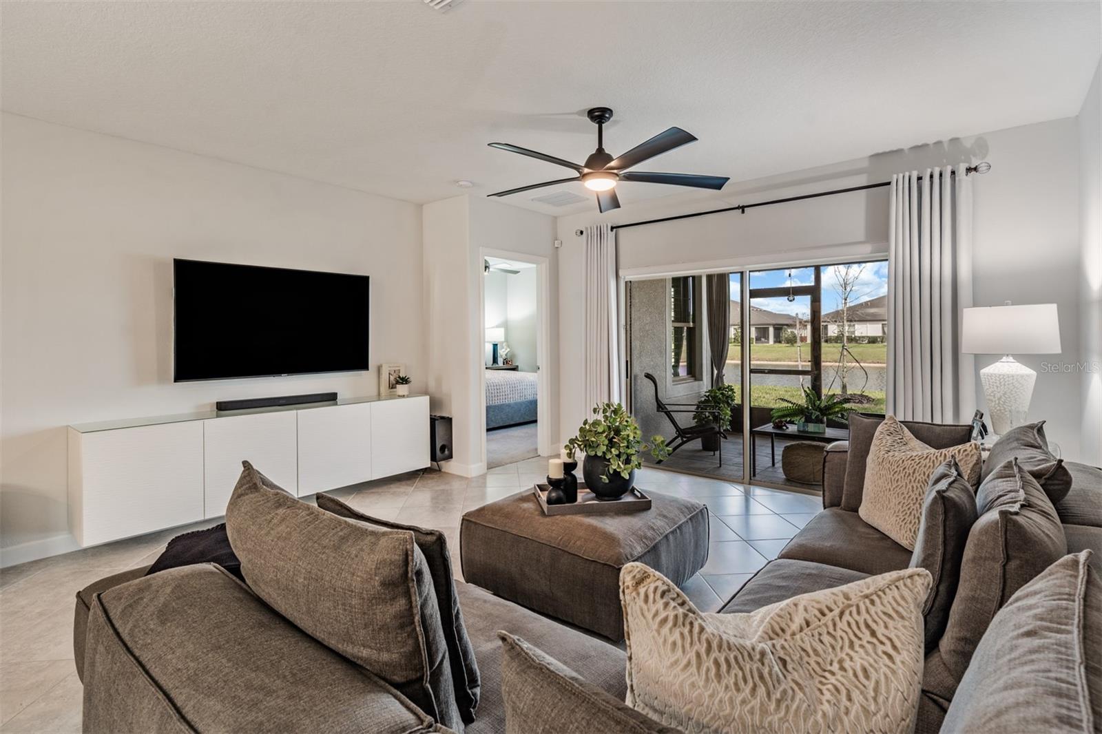 MIRADA ACTIVE ADULT - Residential