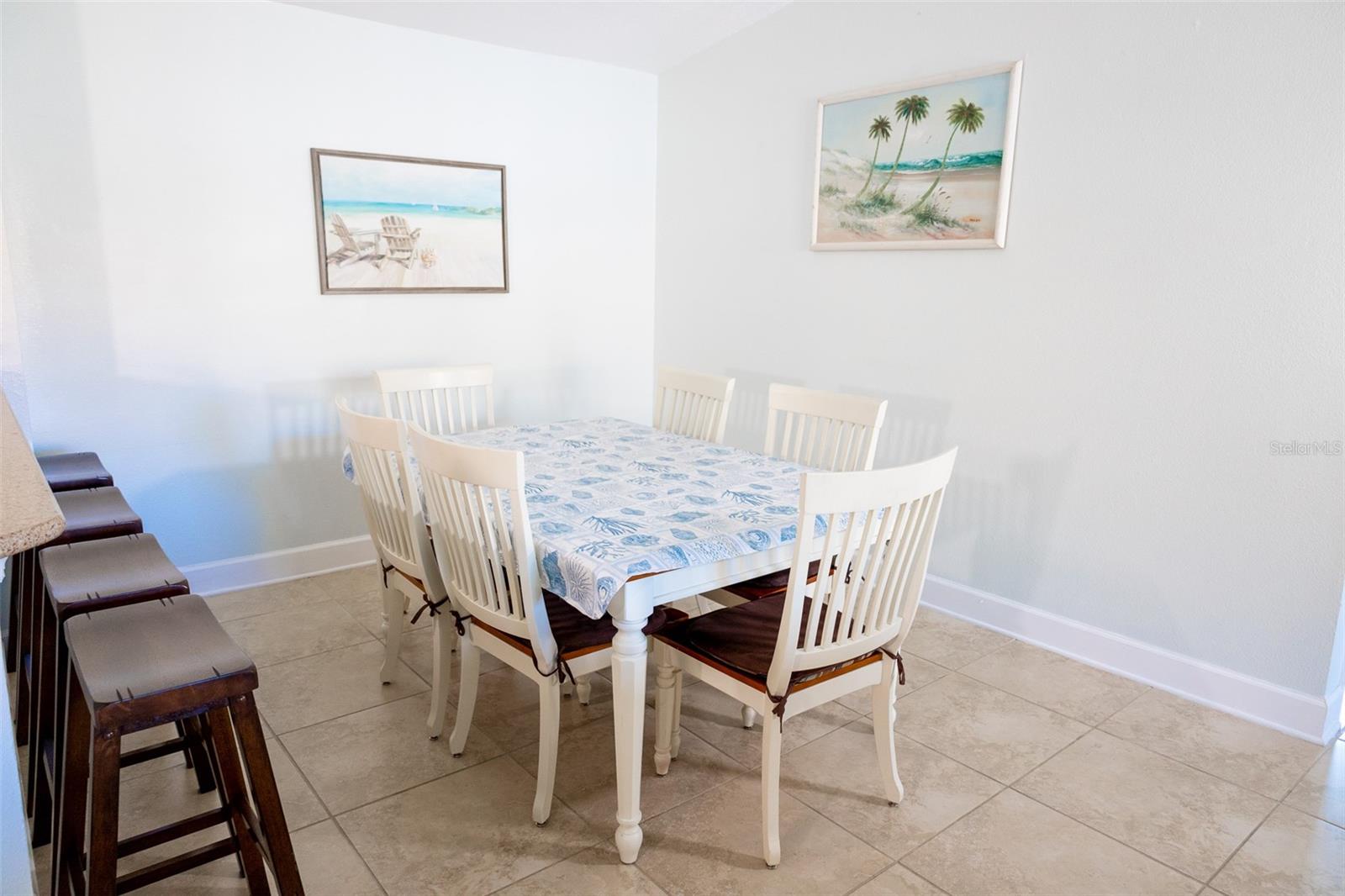 VINTAGE GRAND - Residential Lease
