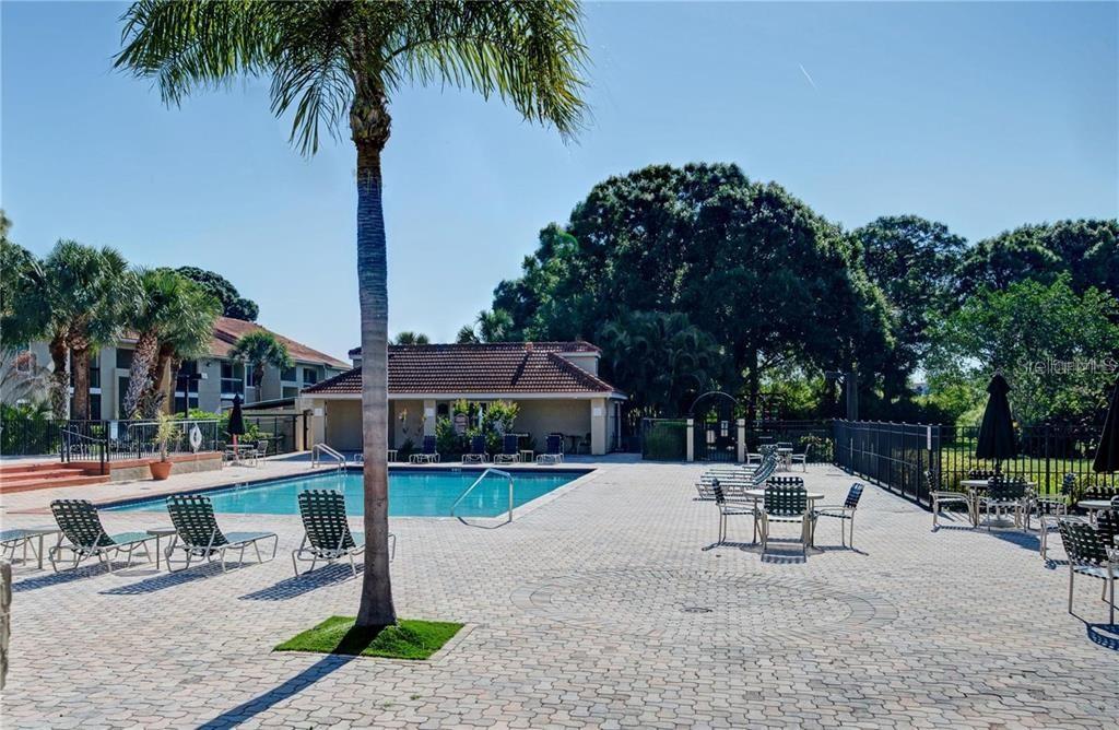 VINTAGE GRAND - Residential Lease