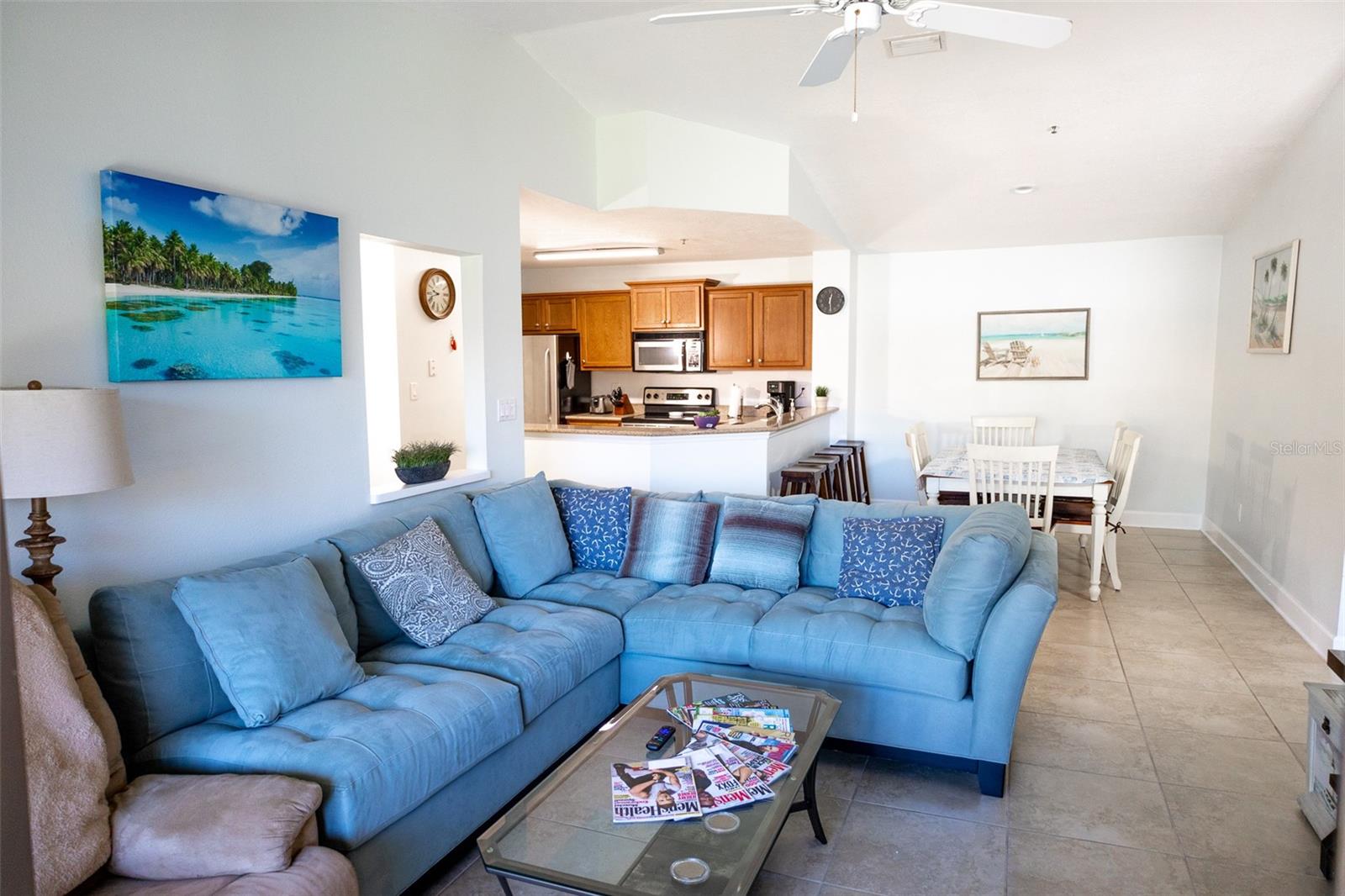 VINTAGE GRAND - Residential Lease