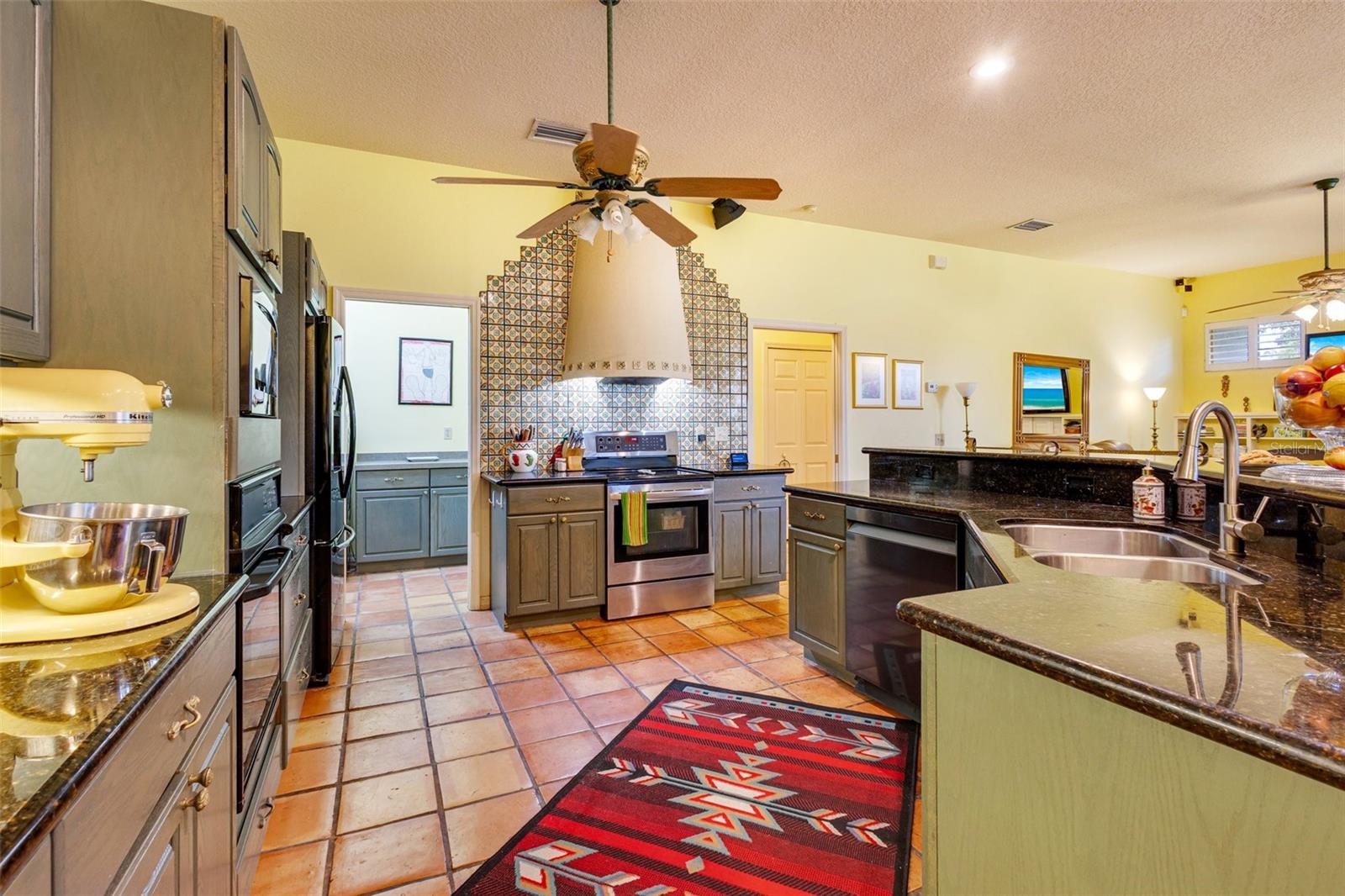 WHITFIELD ESTATES BLKS 55-63 - Residential