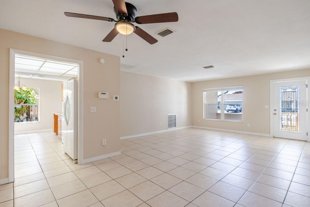 HARBOR PALMS-UNIT FIVE - Residential