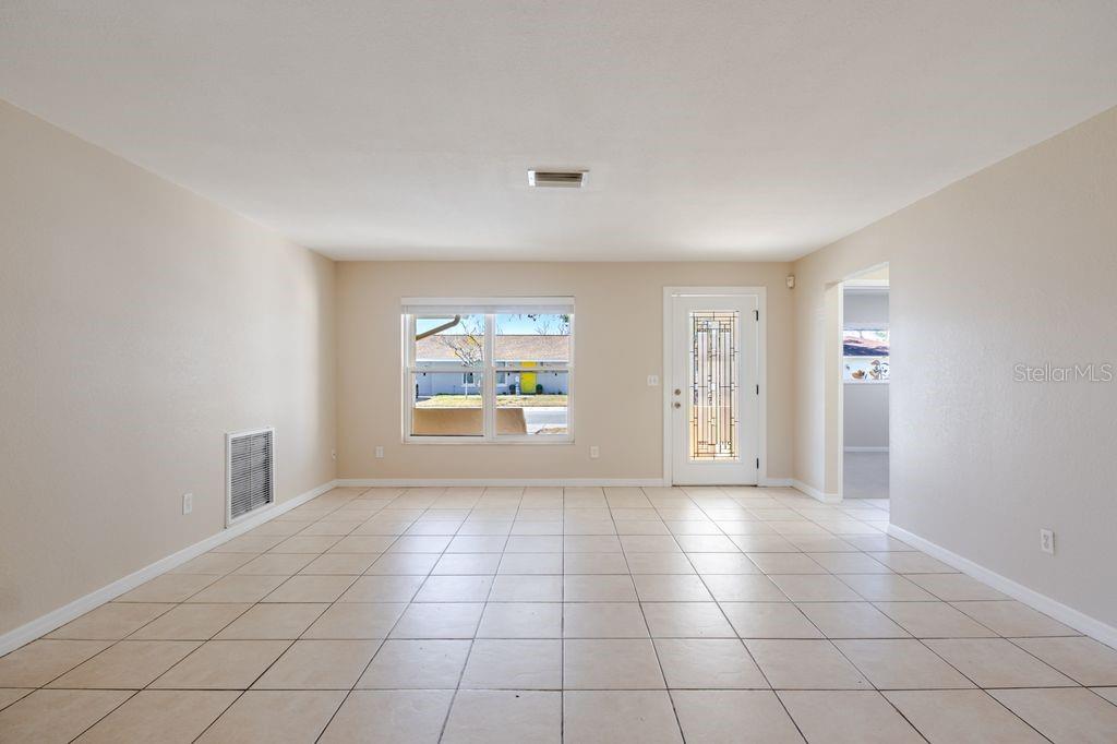 HARBOR PALMS-UNIT FIVE - Residential