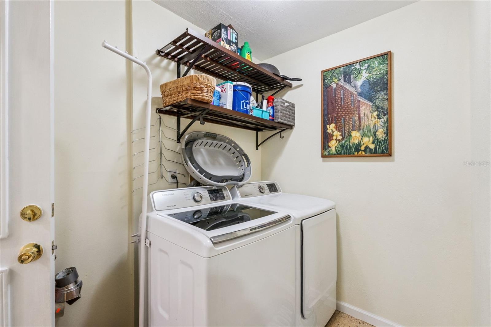 VINOLA GARDENS - Residential