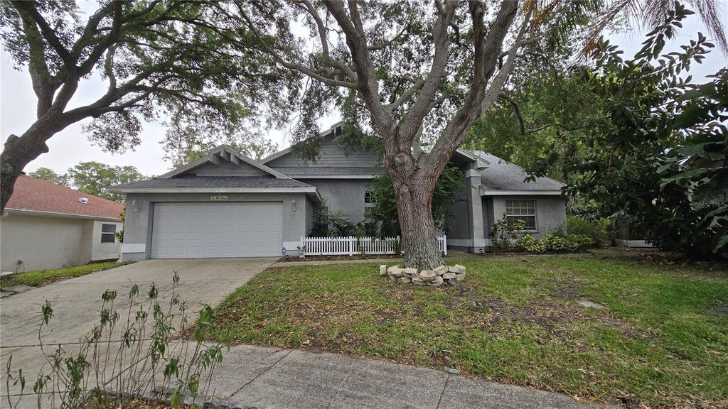 Photo of 1040 Tradewinds Drive, Tarpon Springs, FL 34689 (MLS # TB8507397)
