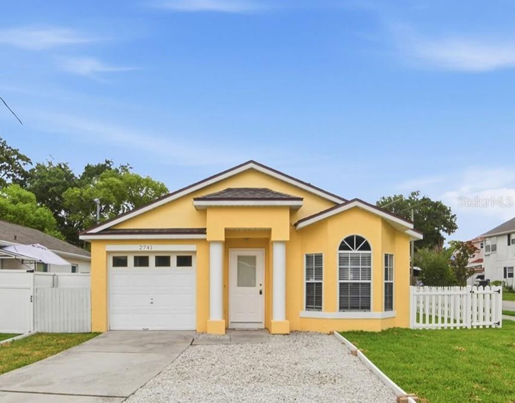 Photo of 2741 S Brown Avenue, Orlando, FL 32806 (MLS # G5112374)