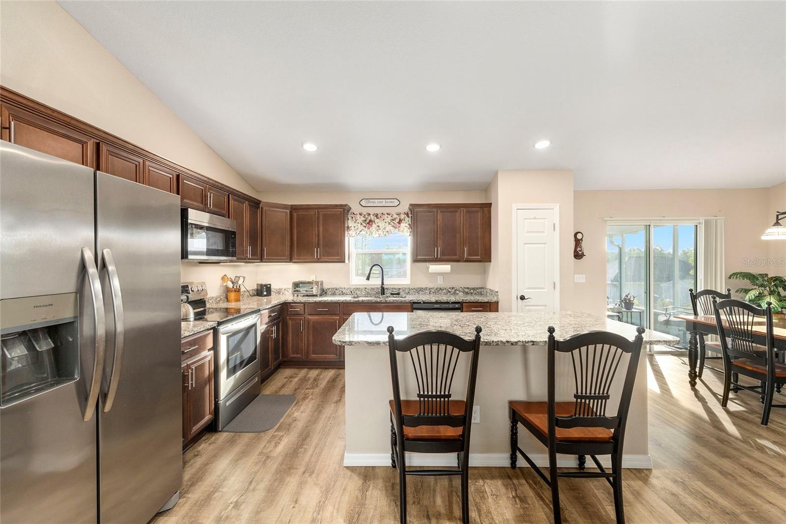 MARION OAKS - Residential