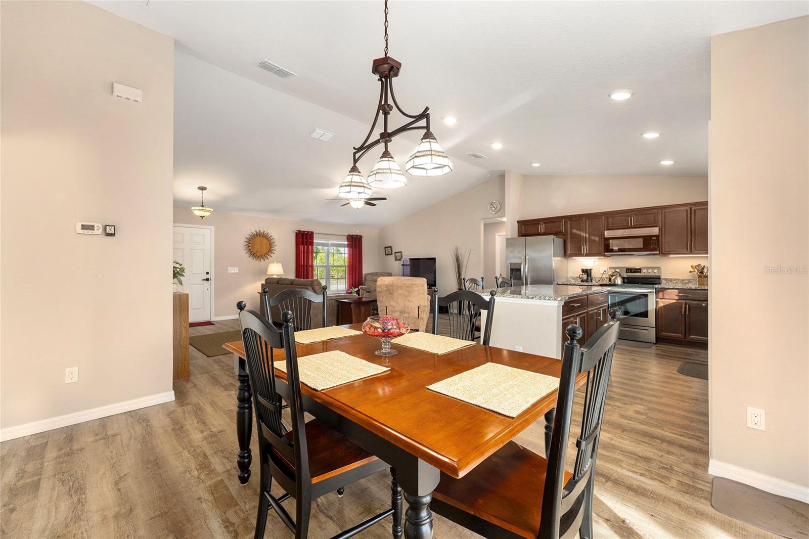 MARION OAKS - Residential