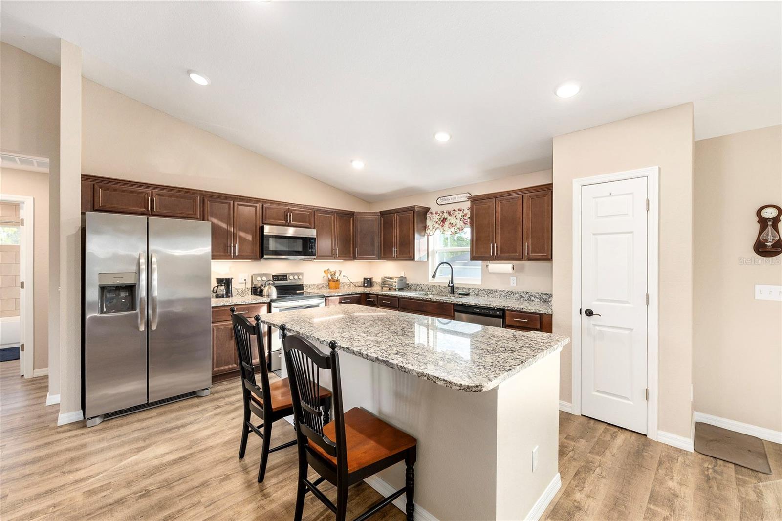 MARION OAKS - Residential