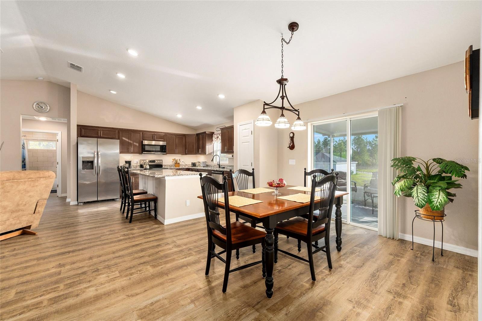 MARION OAKS - Residential