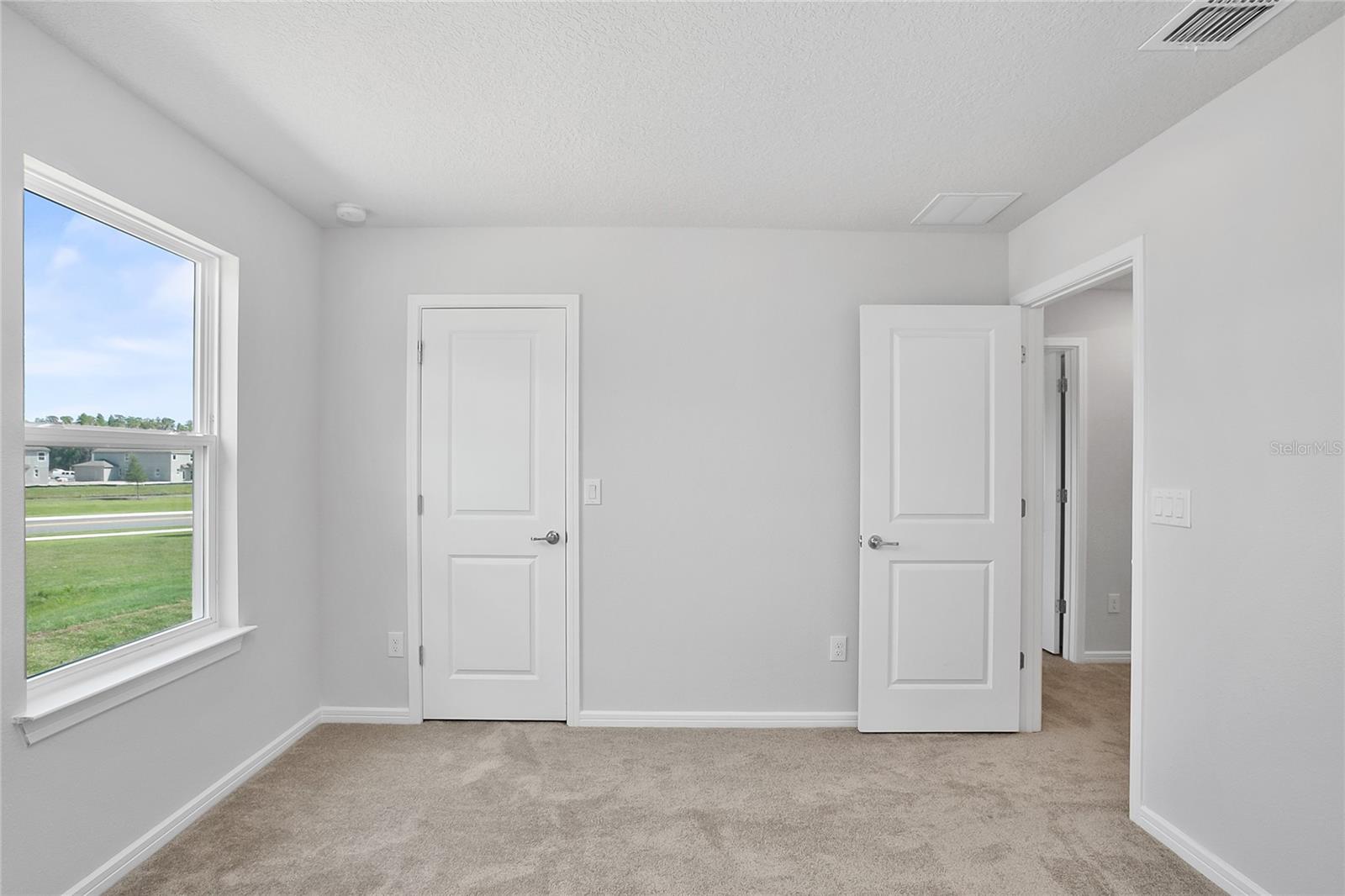 K-BAR RANCH - Residential Lease