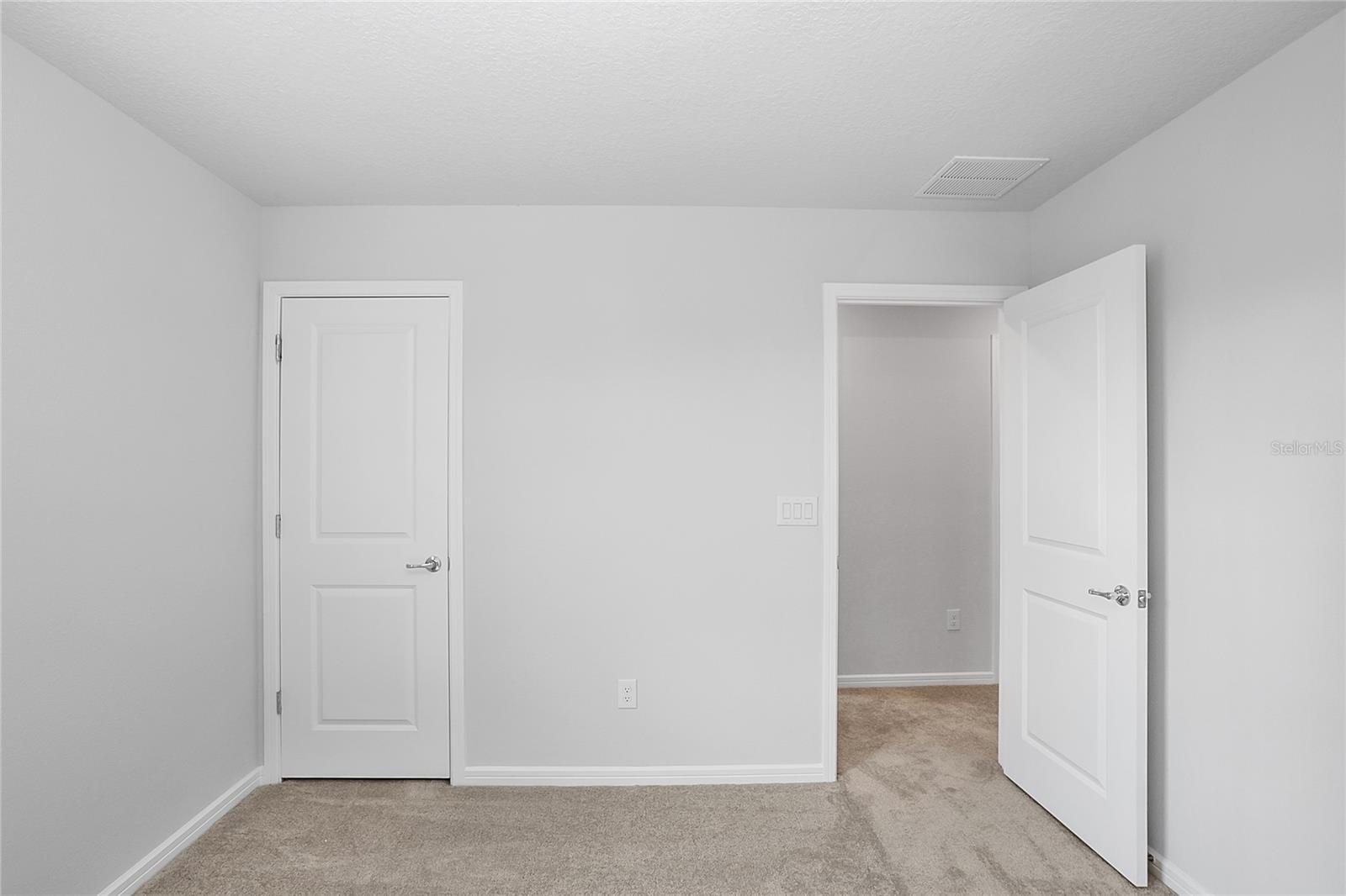 K-BAR RANCH - Residential Lease