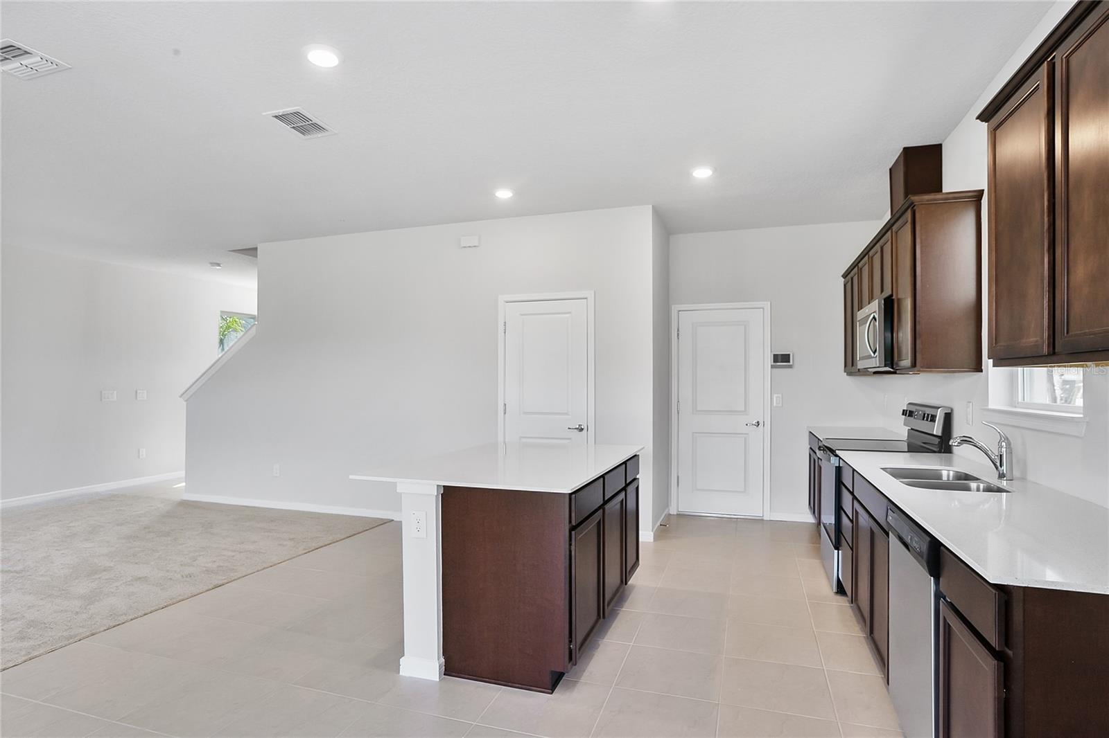 K-BAR RANCH - Residential Lease