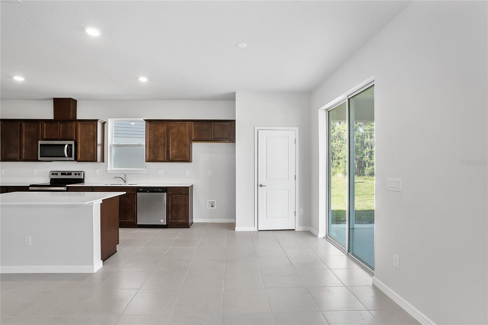 K-BAR RANCH - Residential Lease