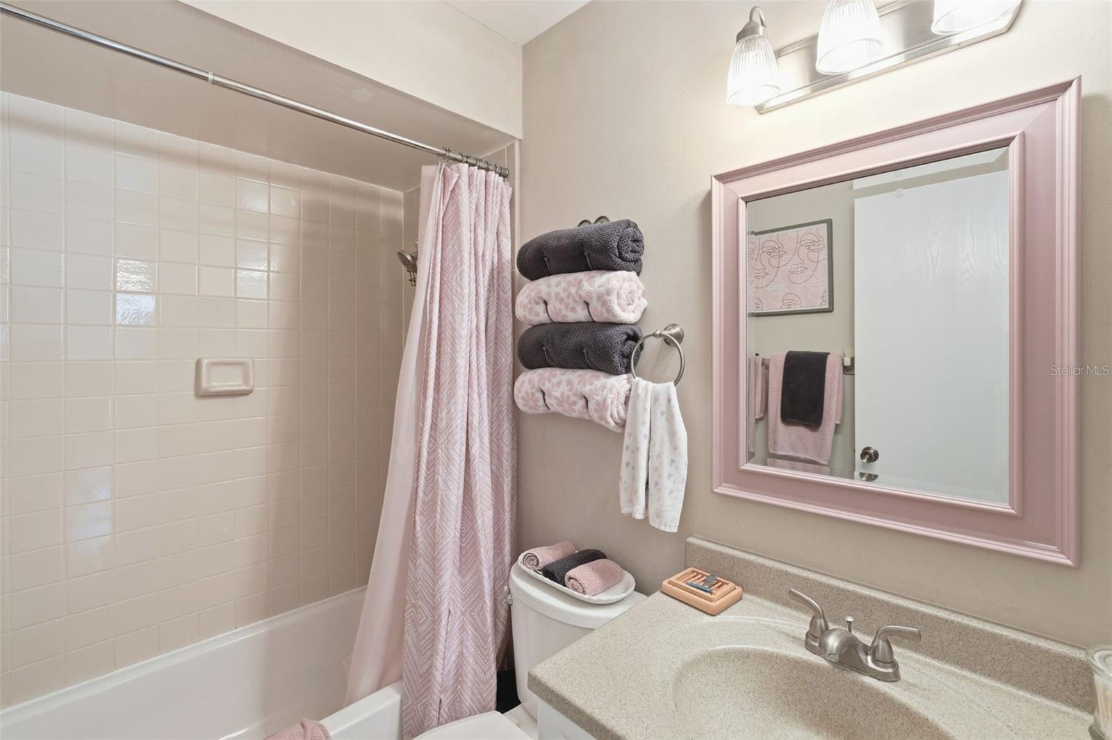 THE ARBORS AT HIDDEN LAKE SEC 1 REP - Residential