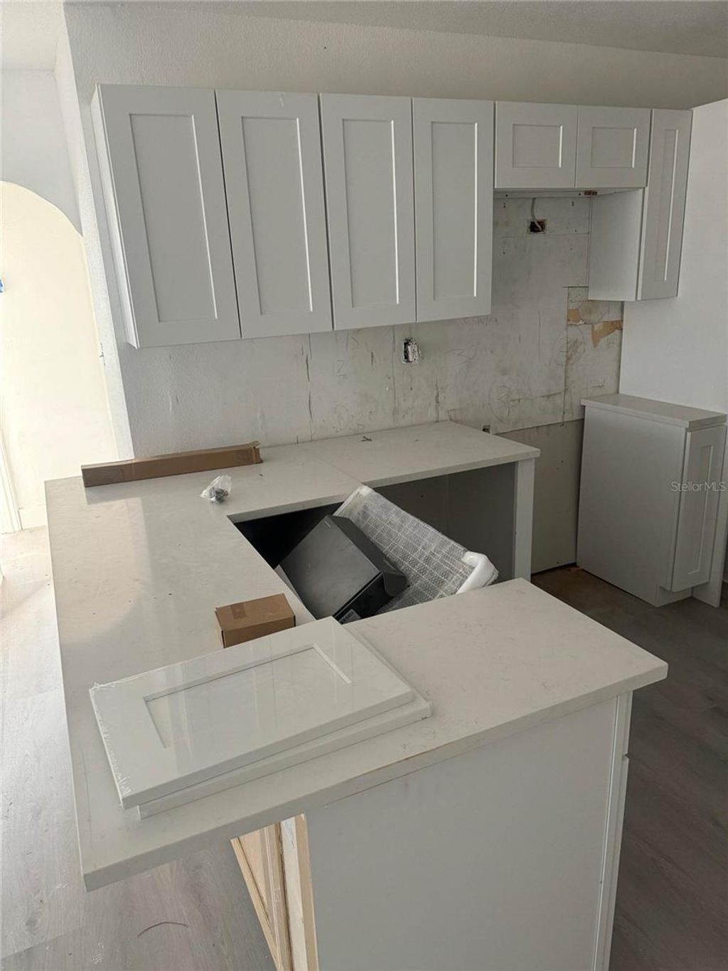 Photo of 4901 E Hanna Avenue, Tampa, FL 33610 (MLS # O6364554)