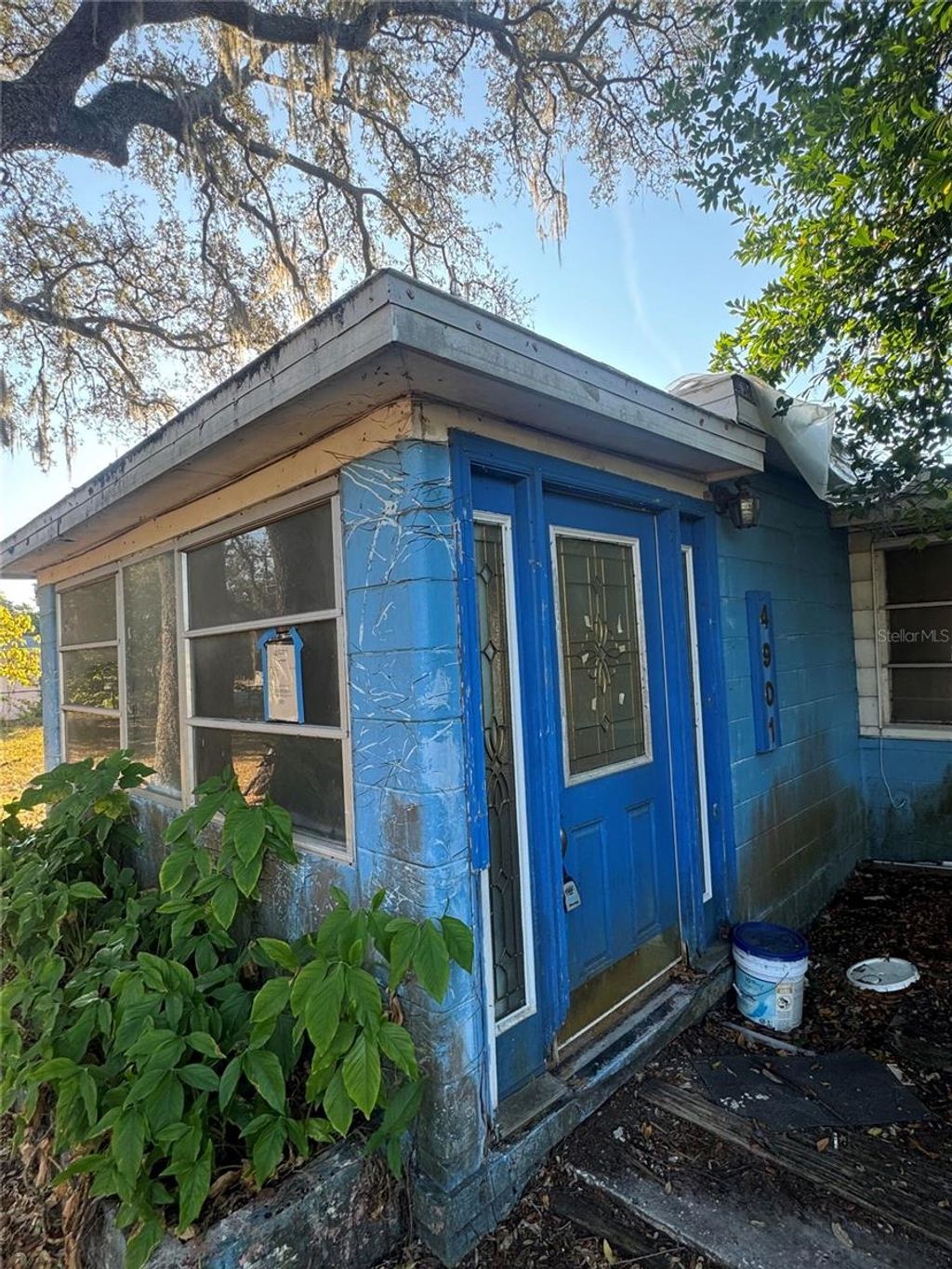 Photo of 4901 E Hanna Avenue, Tampa, FL 33610 (MLS # O6364554)