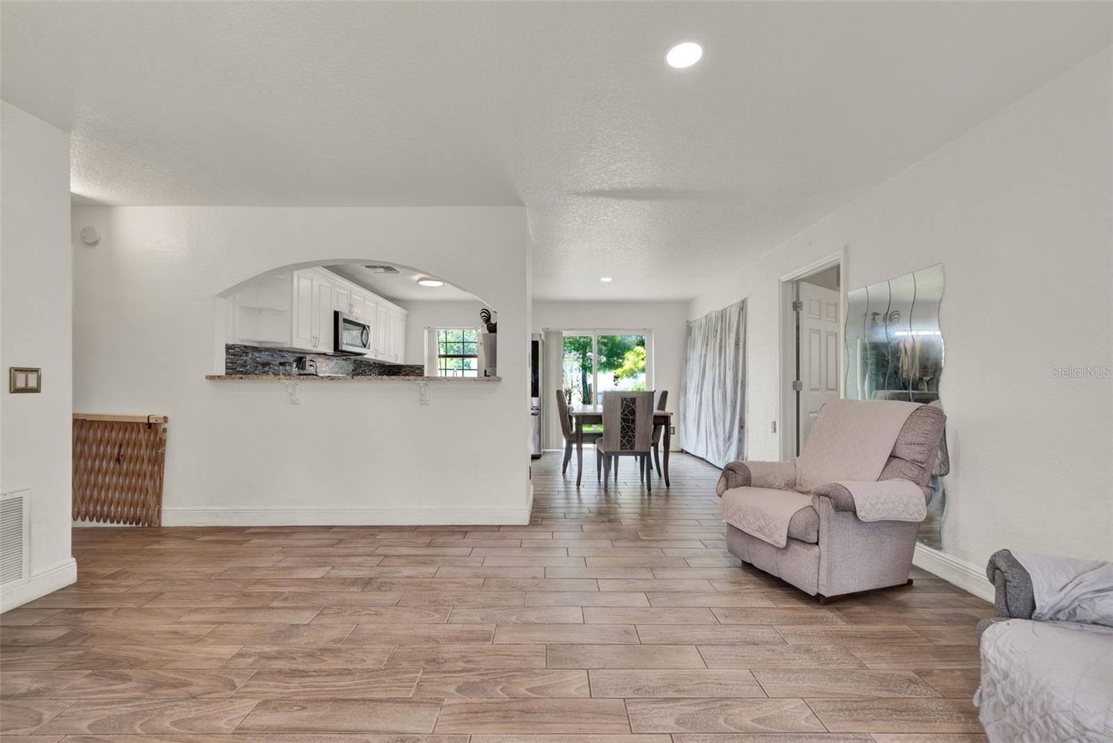 7807 PINE HAWK LANE
