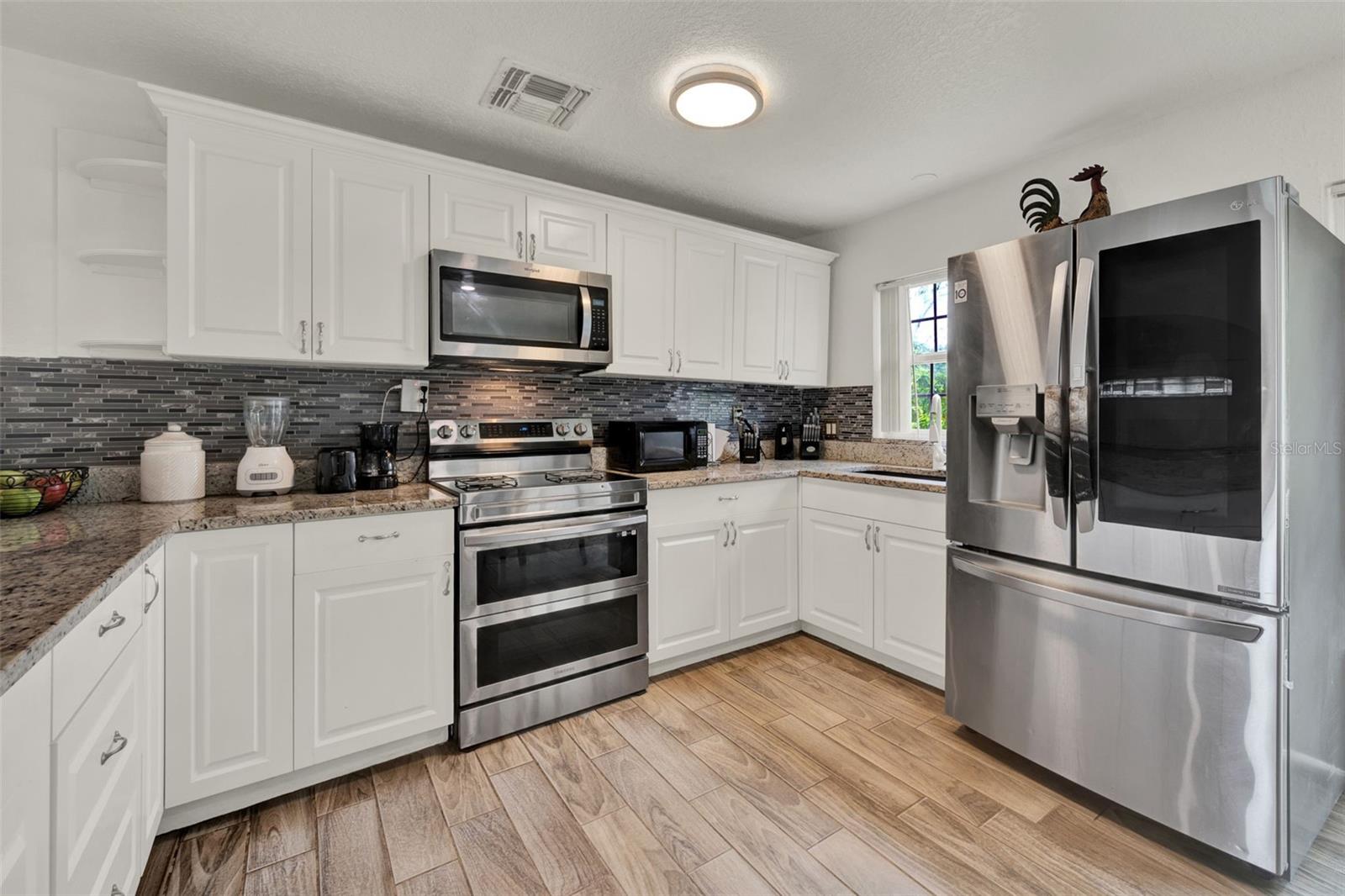7807 PINE HAWK LANE