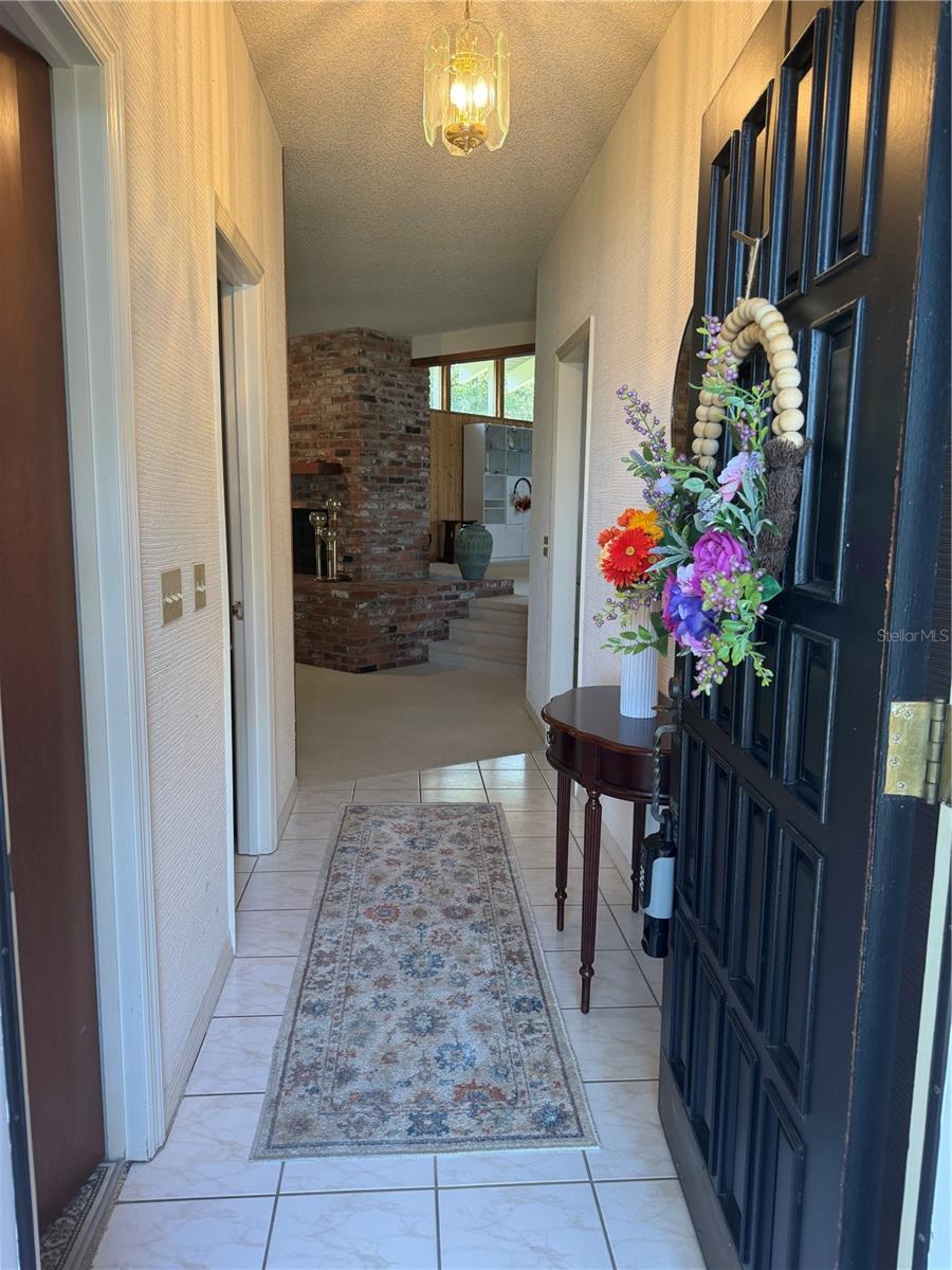 924 RIDGECREST ROAD