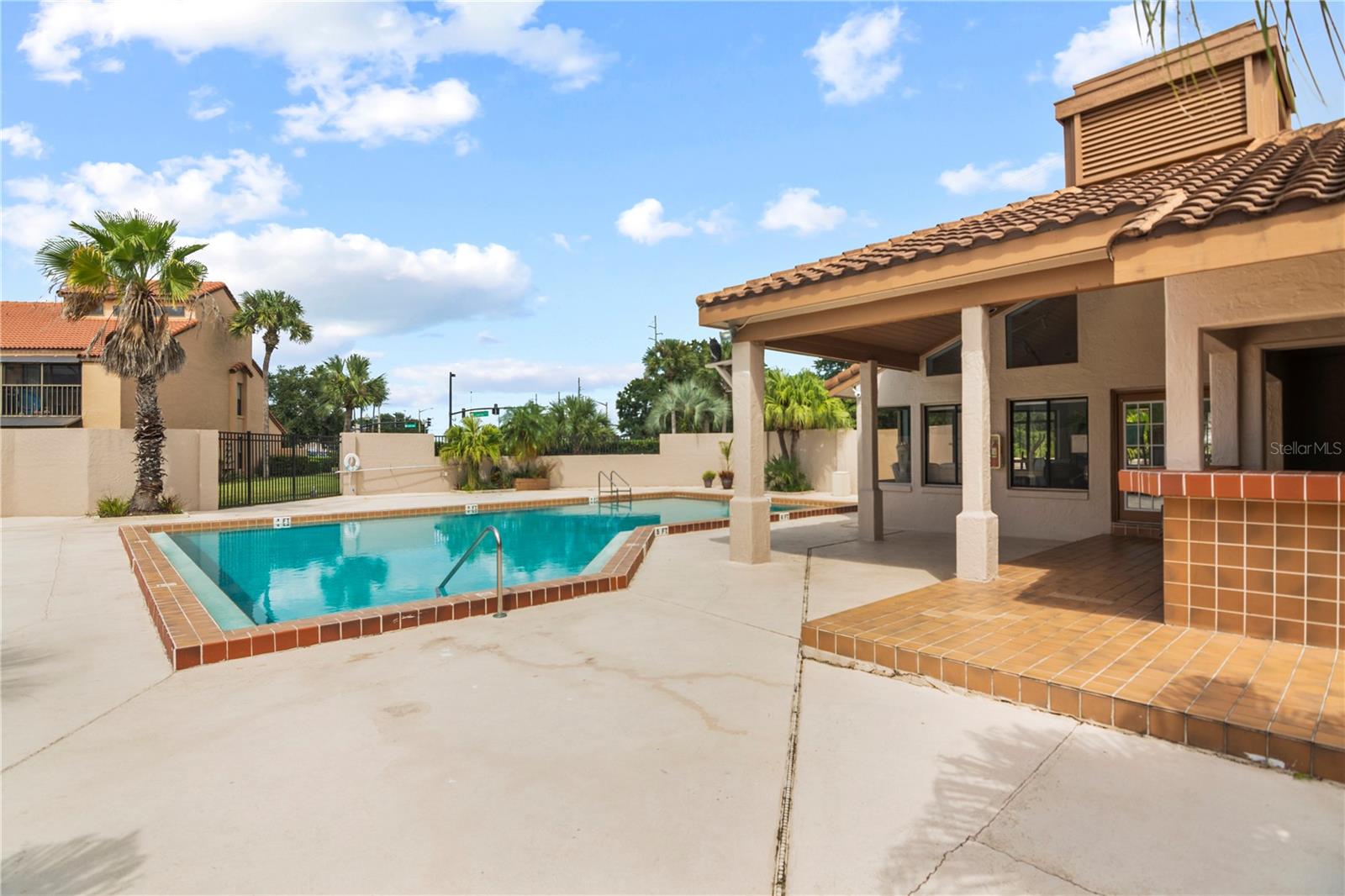 TOWNES OF SOUTHGATE - Residential