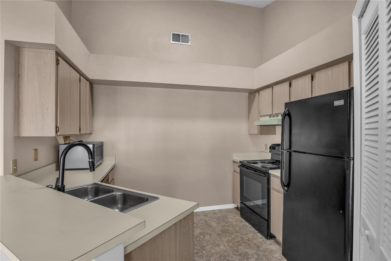 TOWNES OF SOUTHGATE - Residential