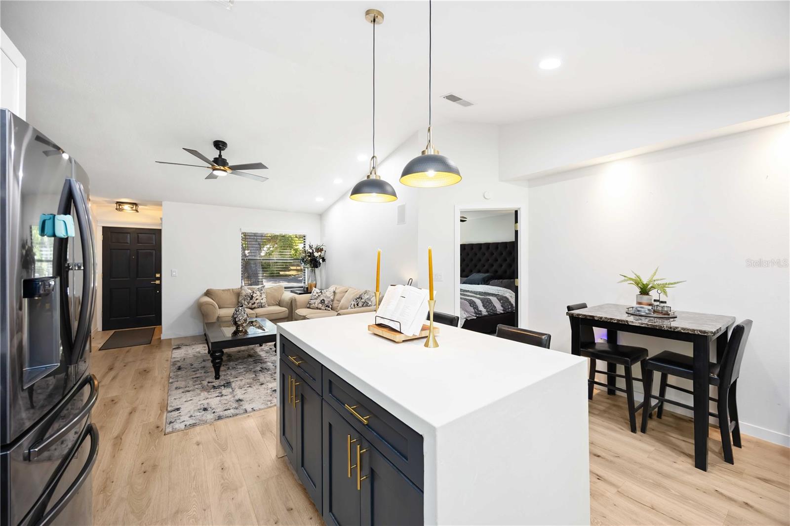 DEER HOLLOW - Residential