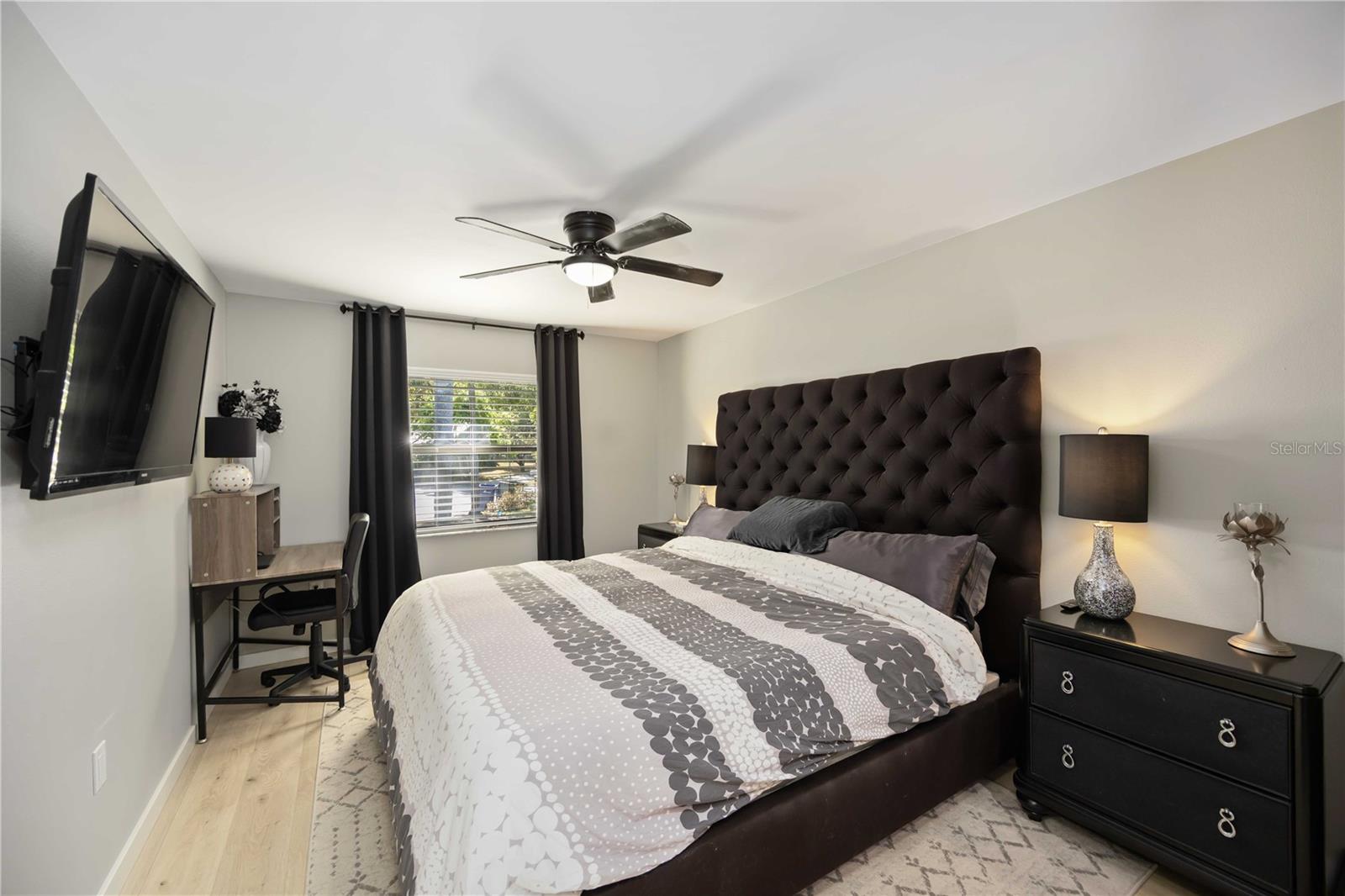 DEER HOLLOW - Residential