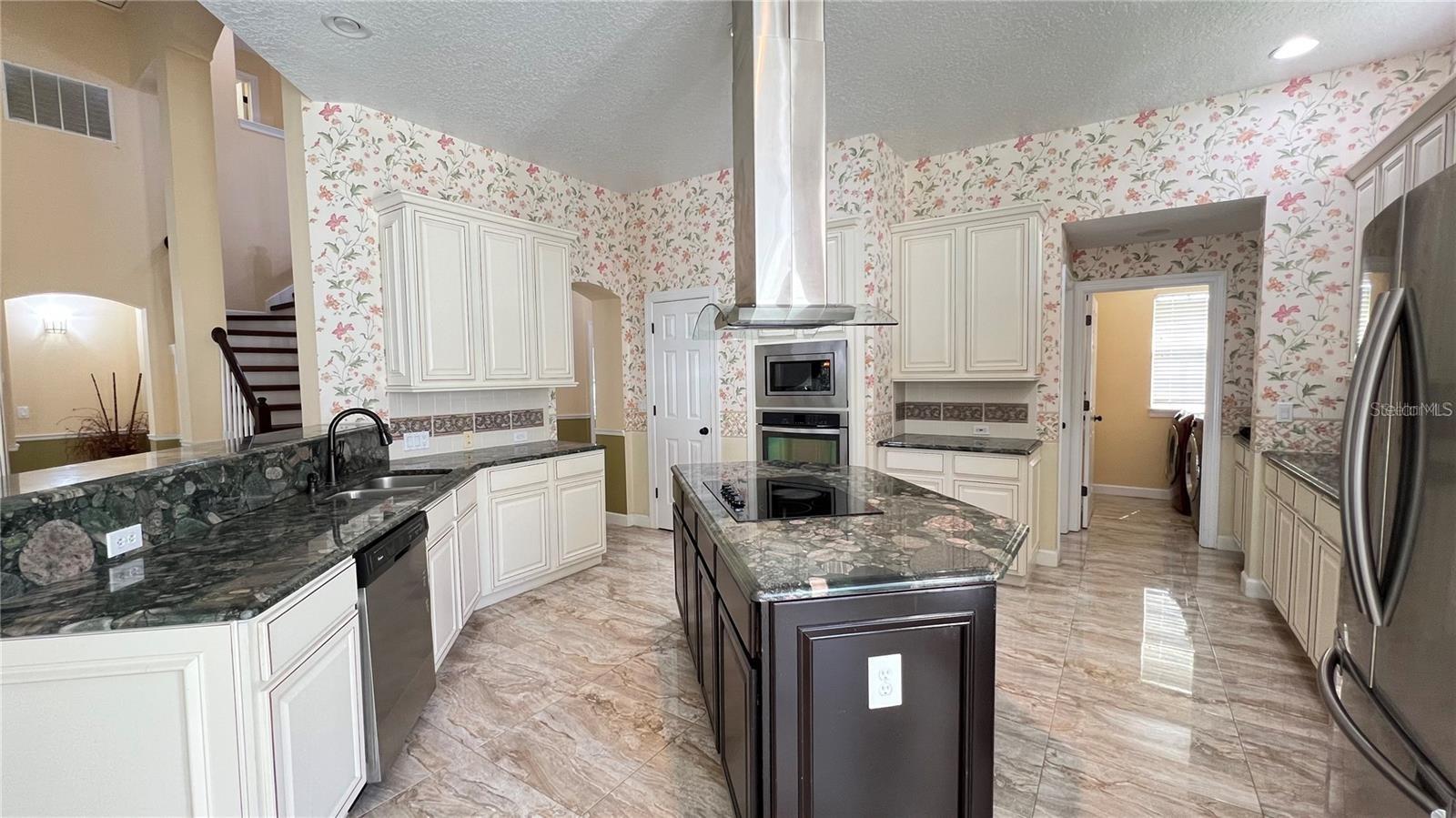 CELEBRATION WEST VILLAGE - Residential Lease