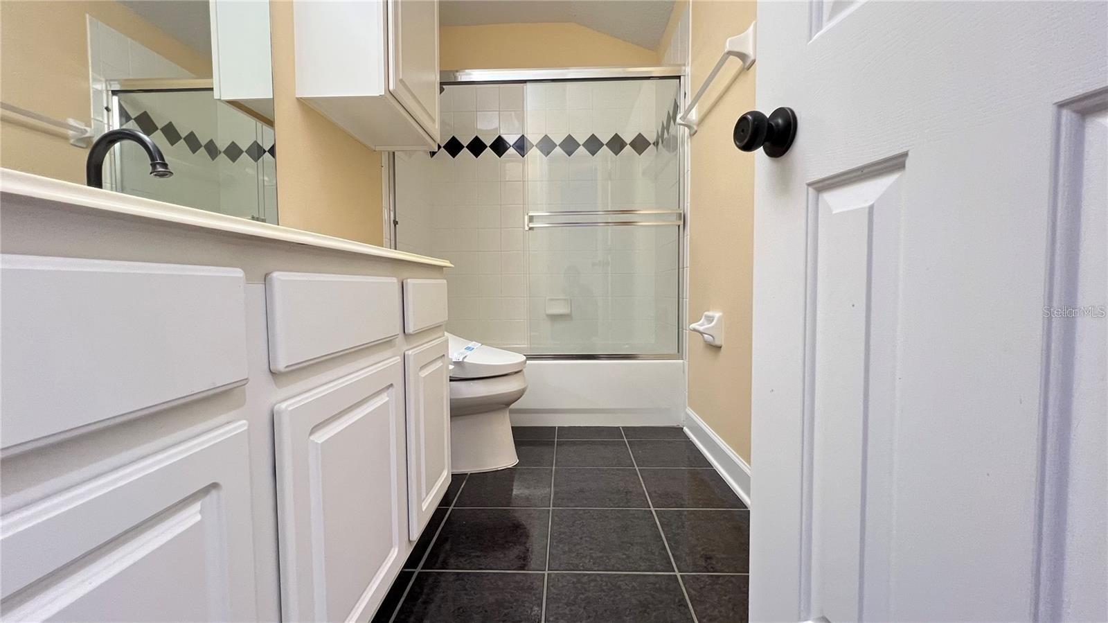 CELEBRATION WEST VILLAGE - Residential Lease