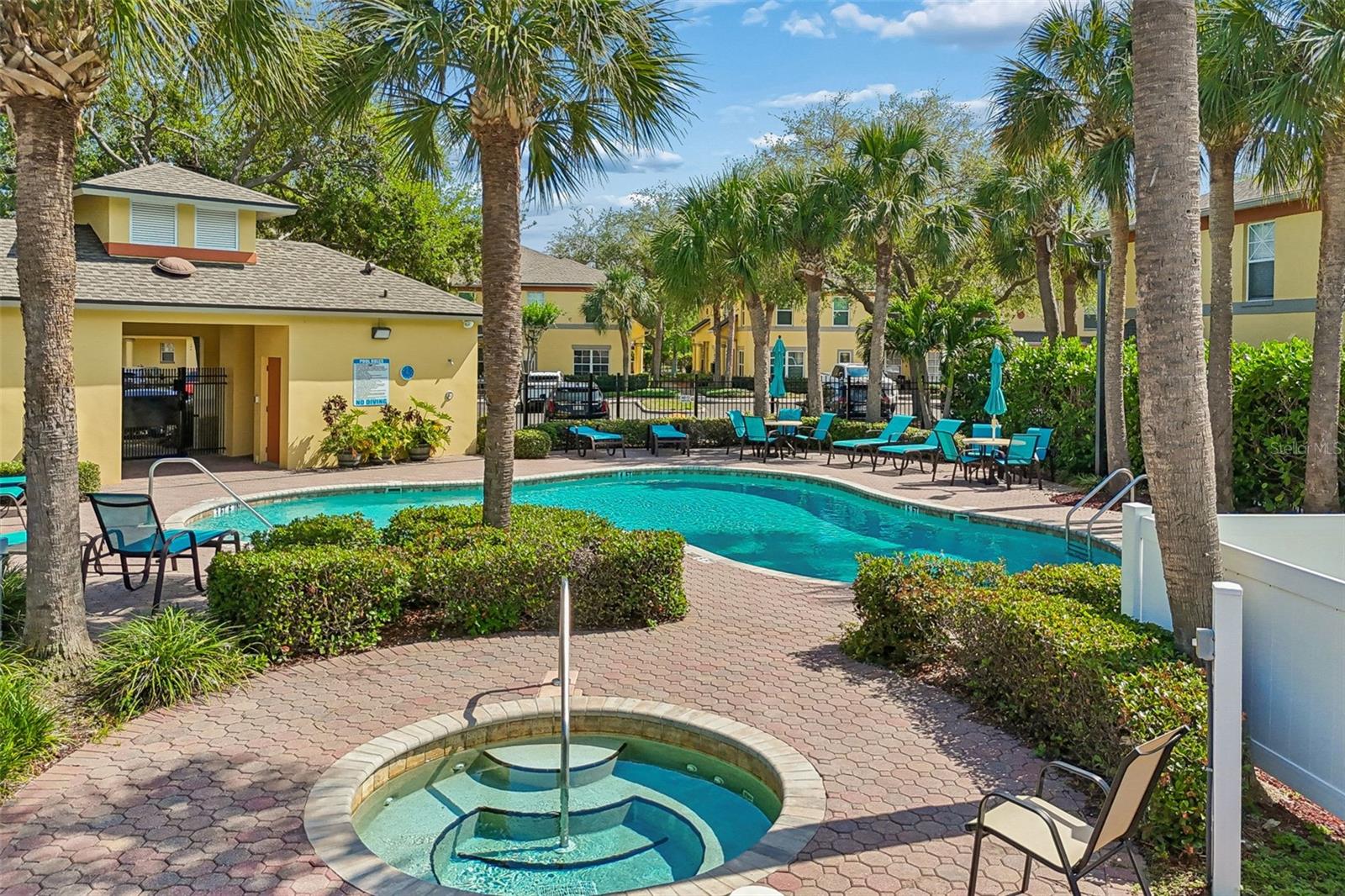 COQUINA KEY TWNHMS - Residential