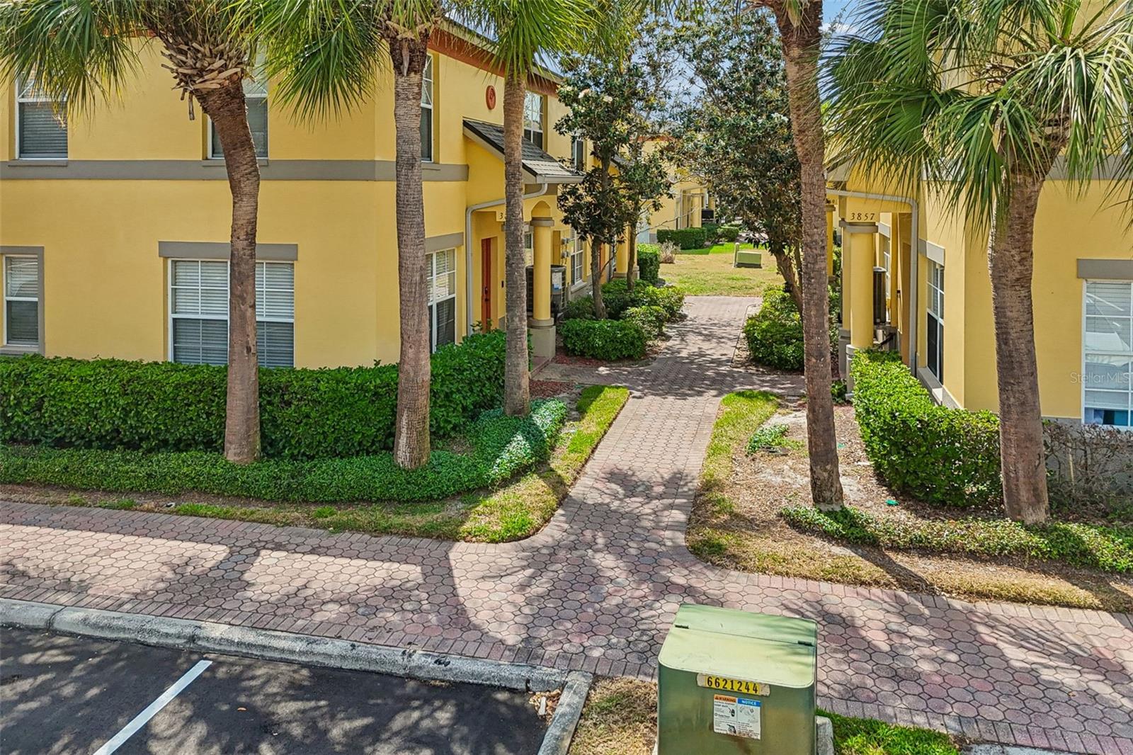 COQUINA KEY TWNHMS - Residential